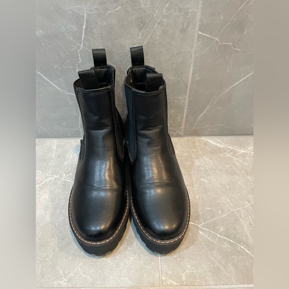 NWT French Connection Black Women's Mia Platform Chelsea Boots - Picture 2 of 8